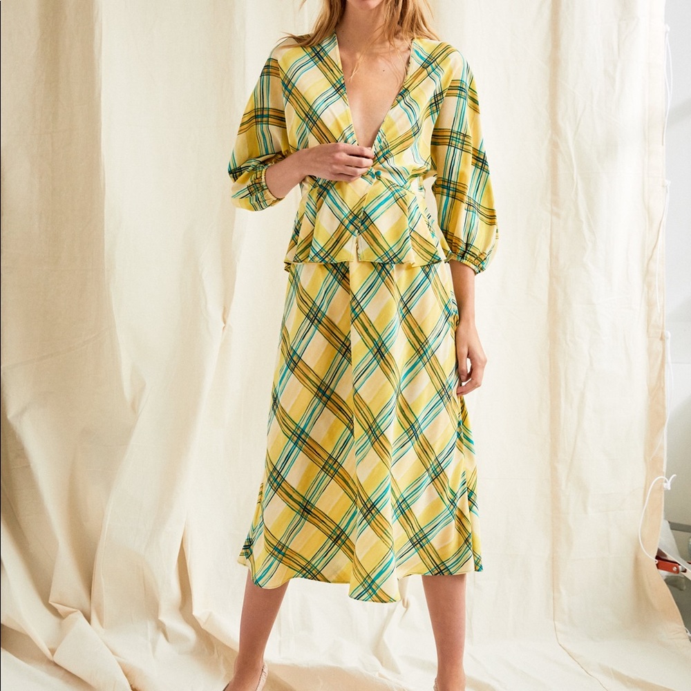 Aritzia Le Fou Jazz silk Set medium top small skirt